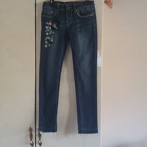 Girl's Adjustable Waistband Jeans. 12
